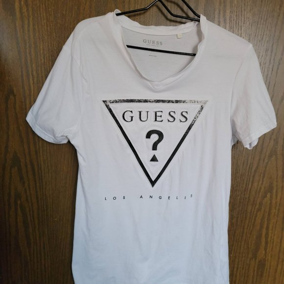 Guess Los Angeles Embossed Distressed Logo Tee Men's Size Medium - Picture 2 of 14